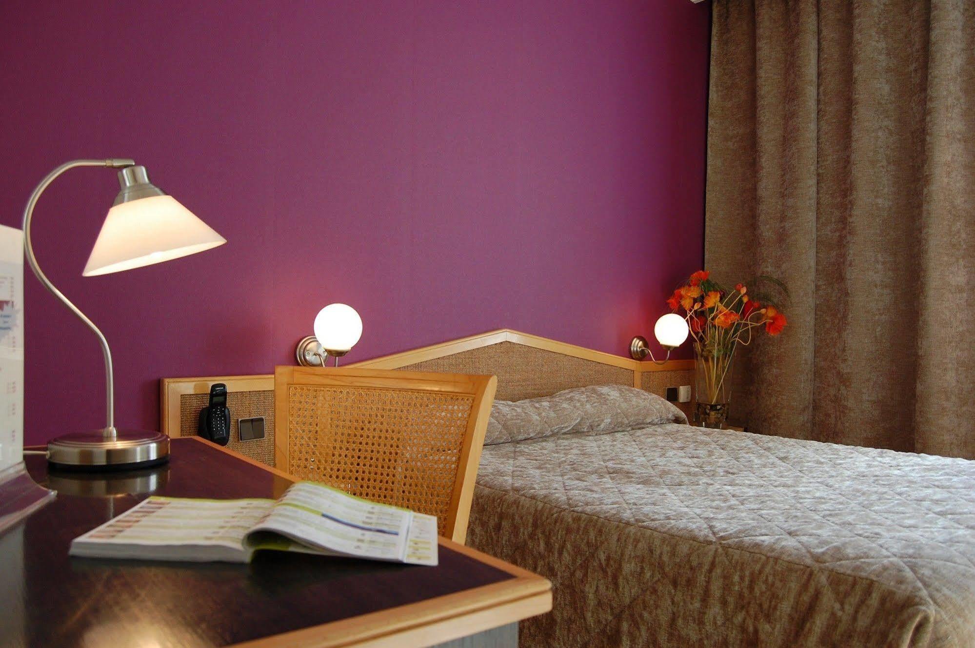 Logis Hotel Du Midi - Saint Etienne Sud 외부 사진