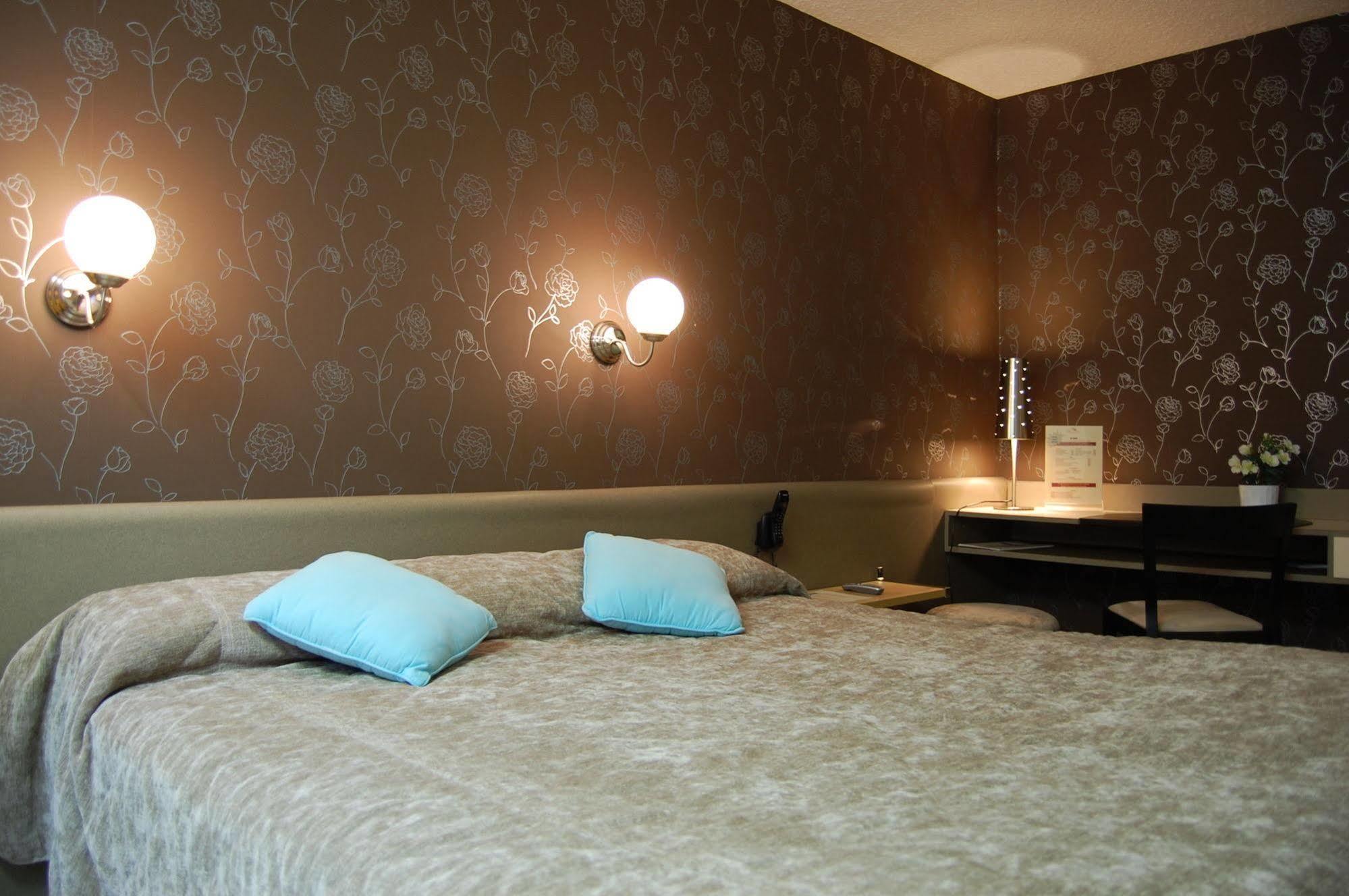 Logis Hotel Du Midi - Saint Etienne Sud 외부 사진