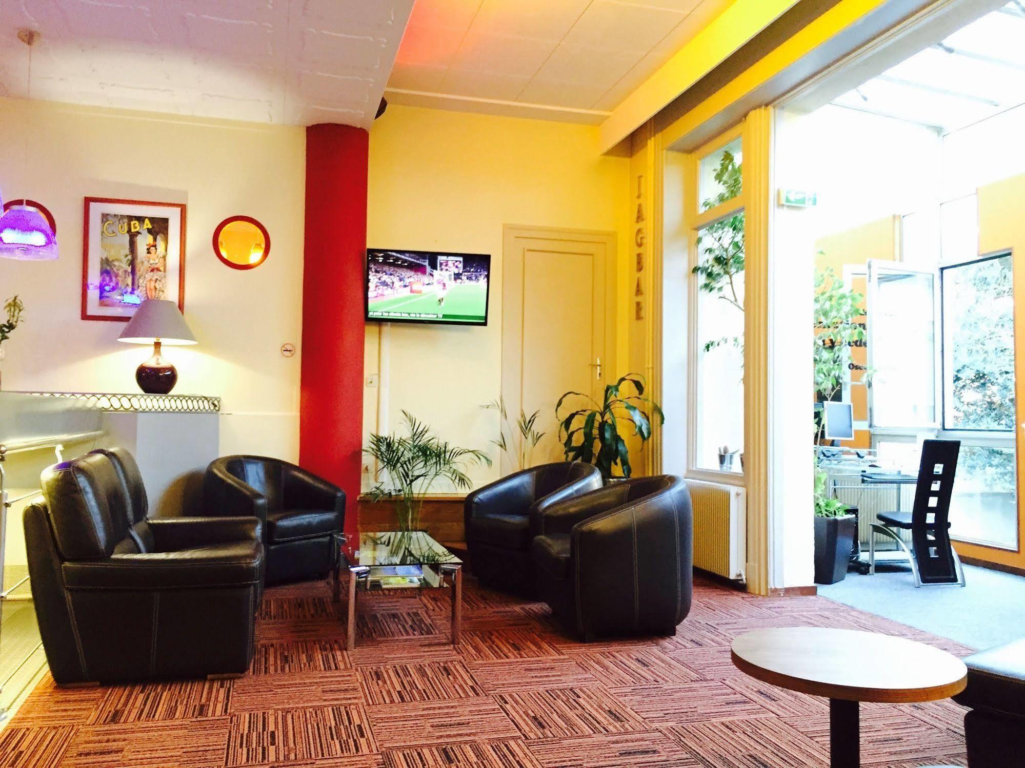 Logis Hotel Du Midi - Saint Etienne Sud 외부 사진